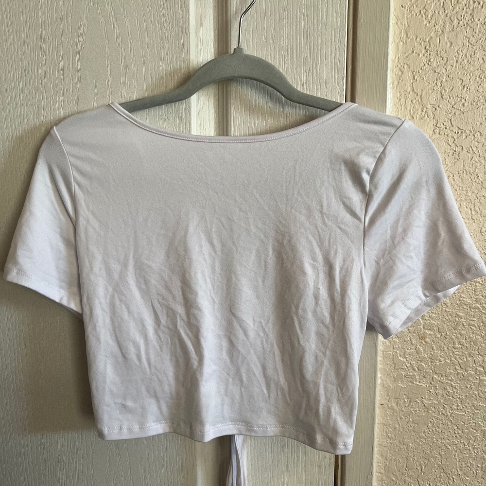 LOVE J-White Crop Top